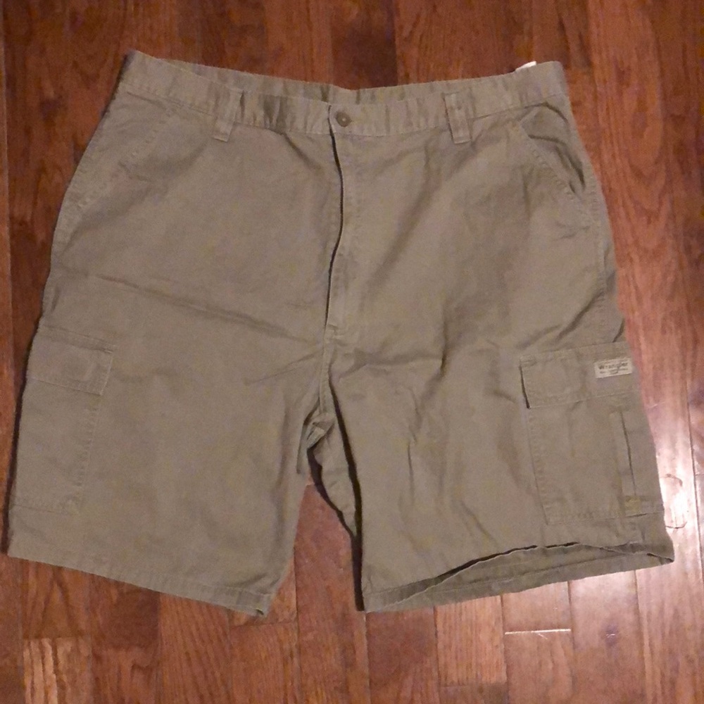 Wrangler Cargo Pocket Shorts.